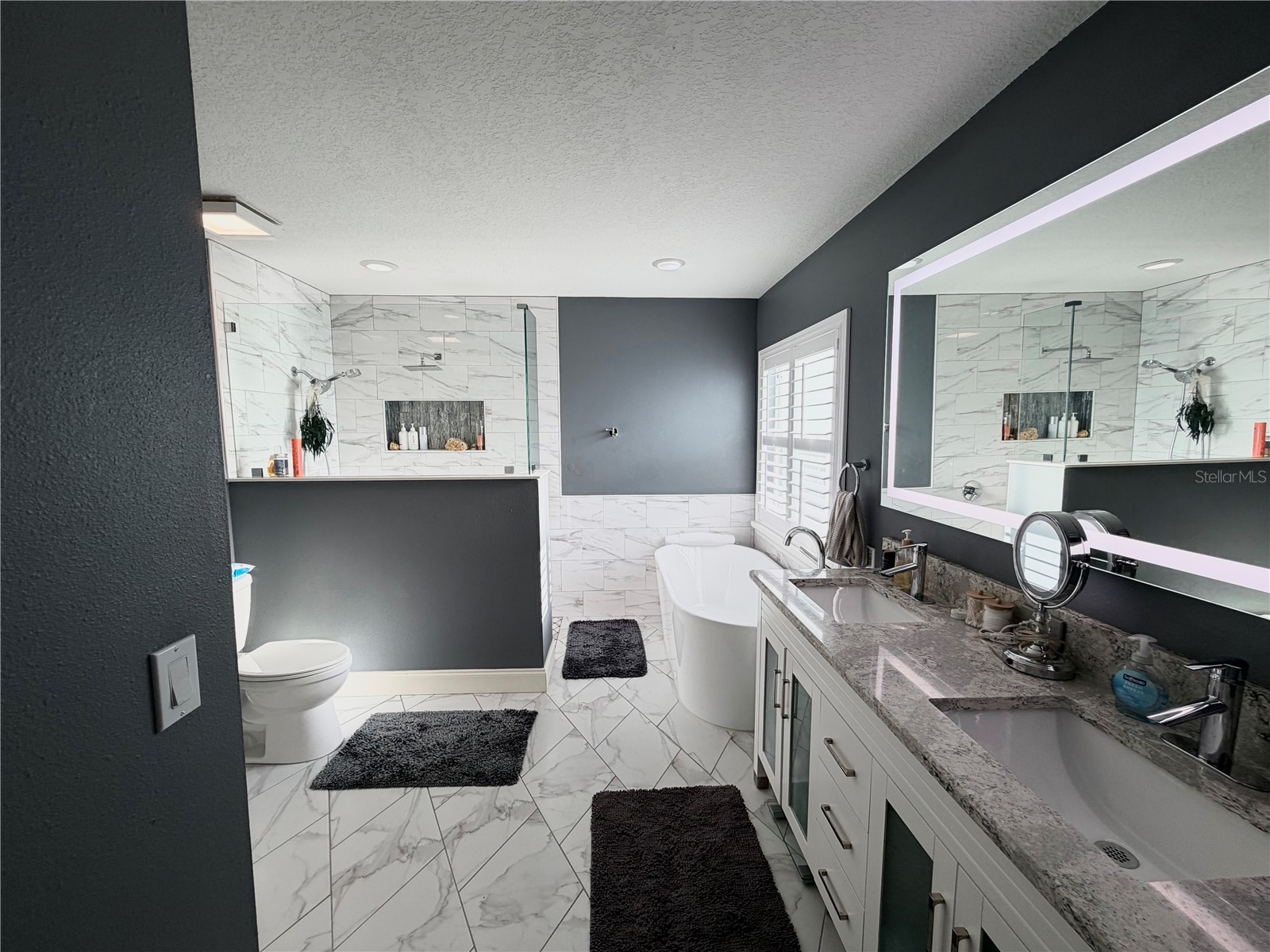 4706 Dunquin Place Tampa FL 33610 P4938397 image30