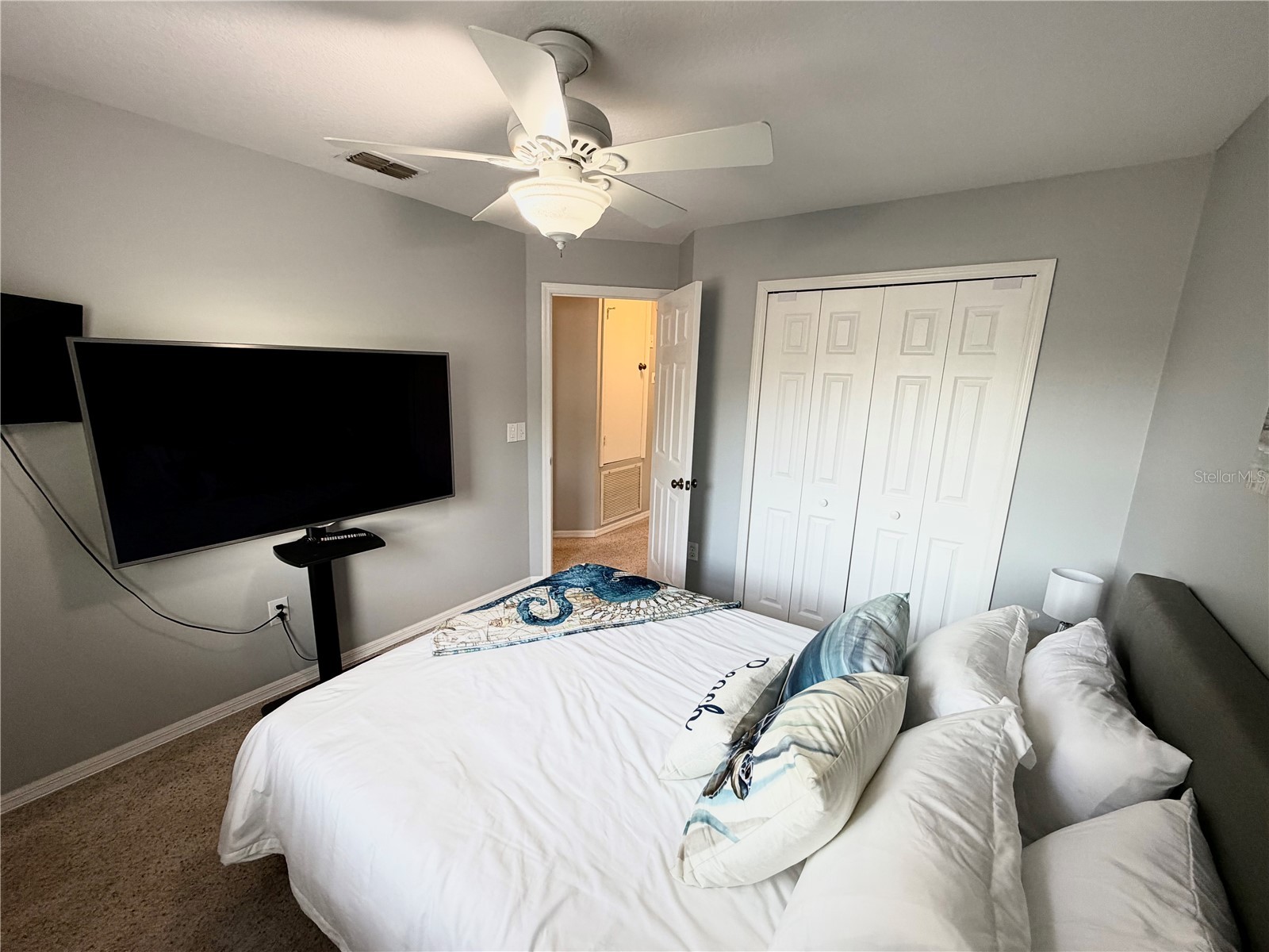 4706 Dunquin Place Tampa FL 33610 P4938397 image63