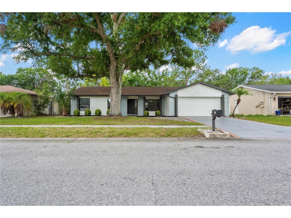 4706 Fox Hunt Drive Tampa FL 33624 TB8391955 image1