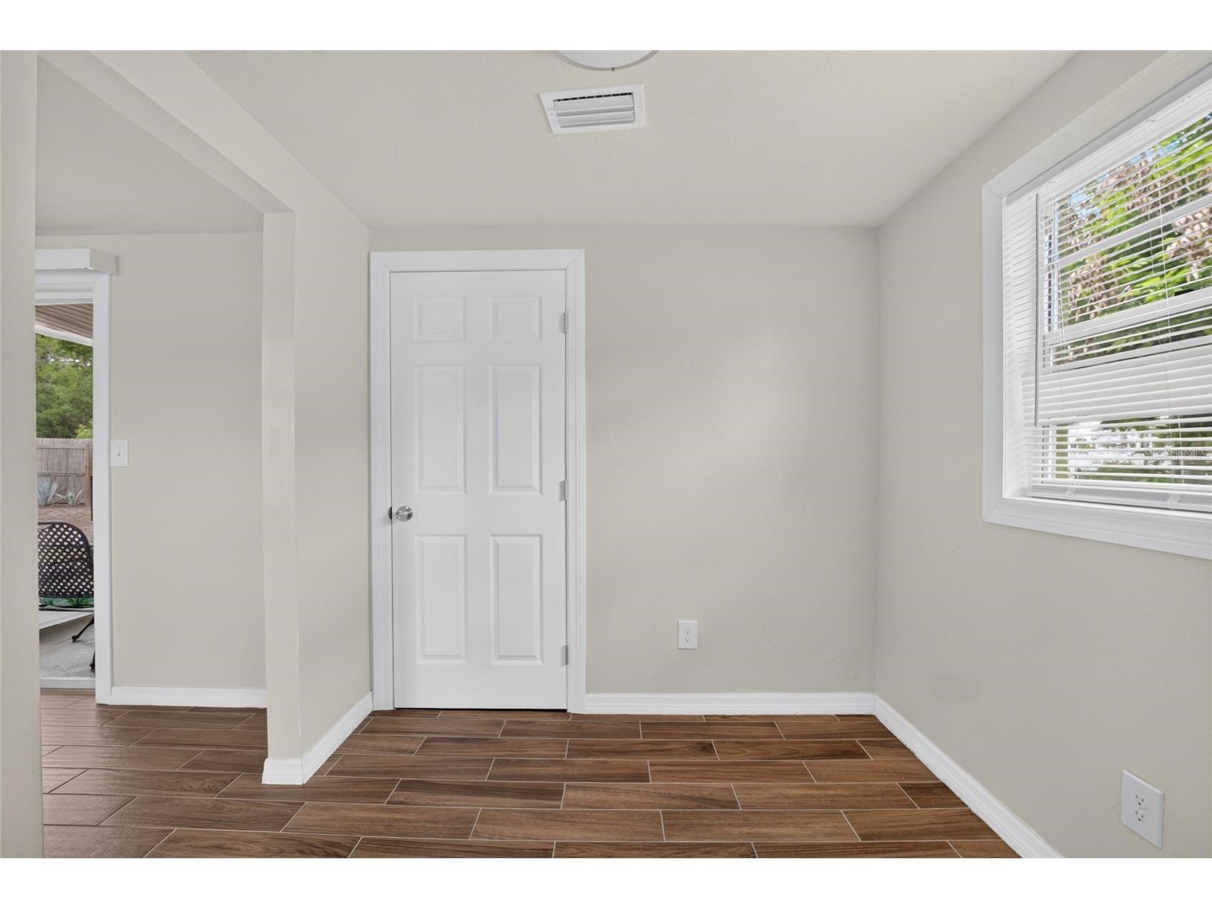 4706 S 87th Street Tampa FL 33619 O6426725 image15
