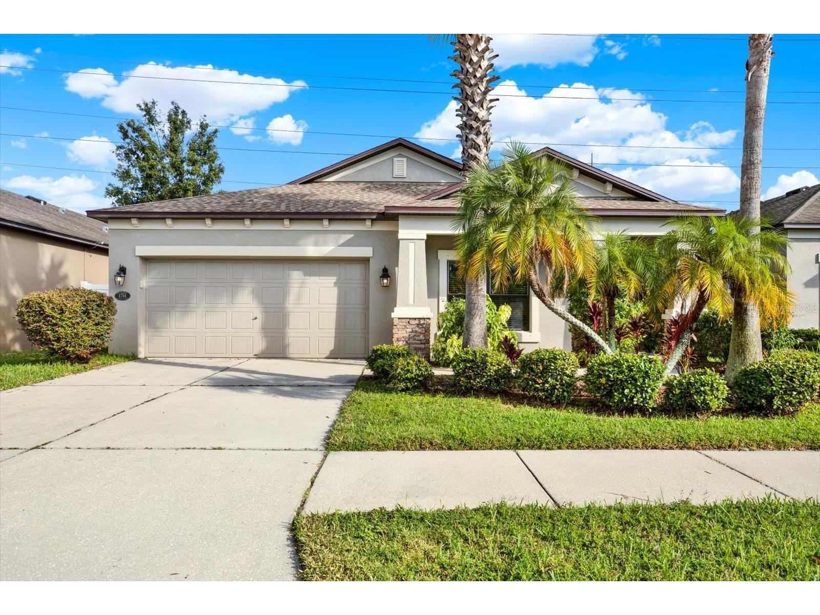 4706 Woods Landing Lane Tampa FL 33619 TB8440827 image1