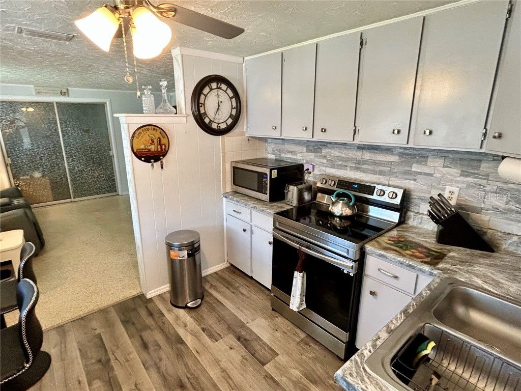 4707 Alma Street New Port Richey FL 34652 W7879305 image6