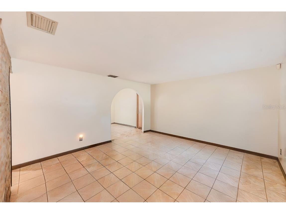 4707 E Temple Heights Road Tampa FL 33617 TB8413858 image5