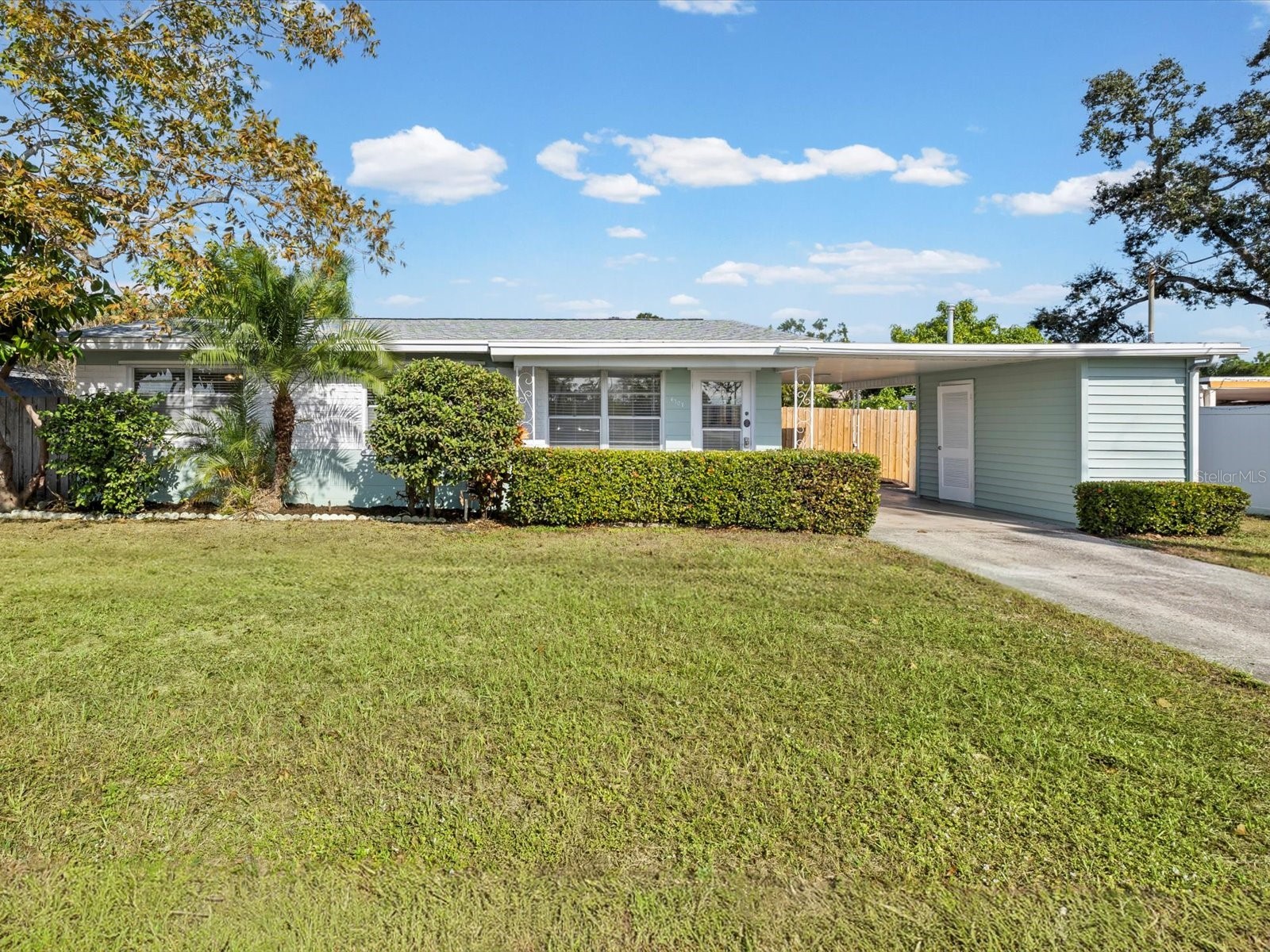 4707 W Montgomery Avenue Tampa FL 33616 TB8461020 image1