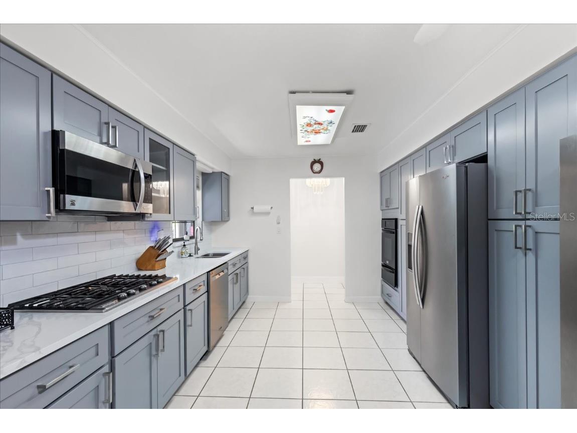 4707 W Price Avenue Tampa FL 33611 TB8419238 image6