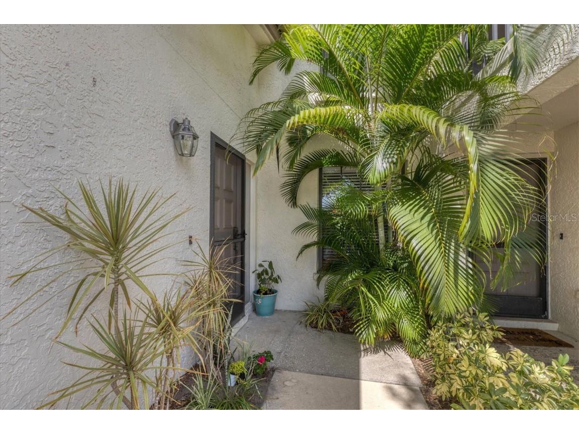 4707 Winslow Beacon #2 Sarasota FL 34235 A4566504 image1