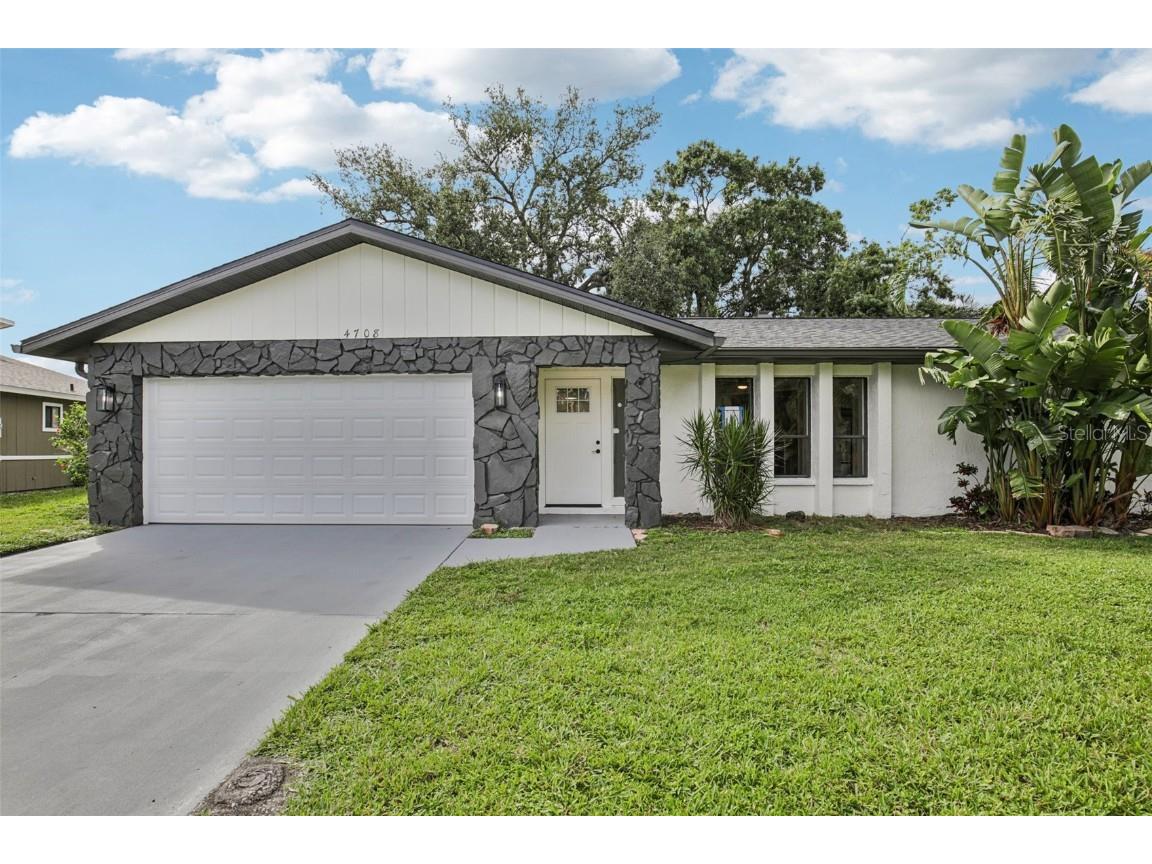 4708 36th Avenue W Bradenton FL 34209 A4659855 image1