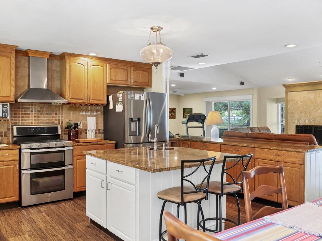 4708 Hidden River Road Sarasota FL 34240 A4671077 image19