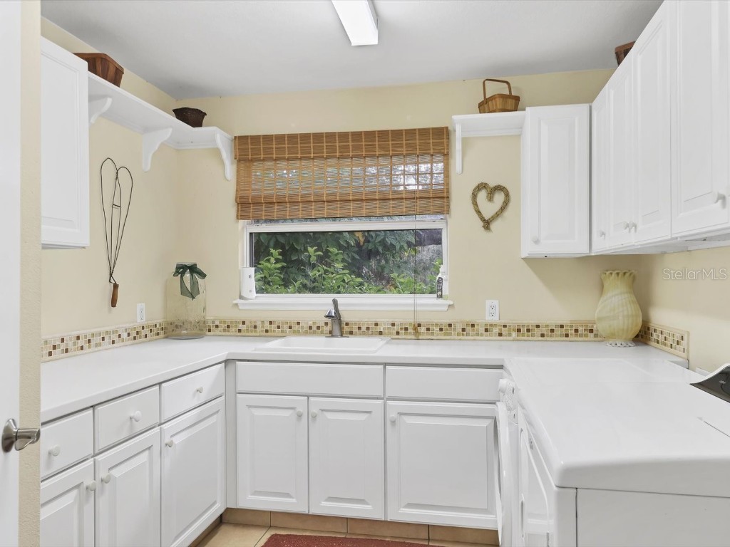 4708 Hidden River Road Sarasota FL 34240 A4671077 image28