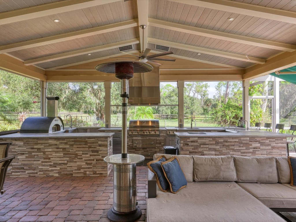 4708 Hidden River Road Sarasota FL 34240 A4671077 image32