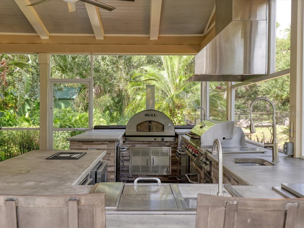 4708 Hidden River Road Sarasota FL 34240 A4671077 image33