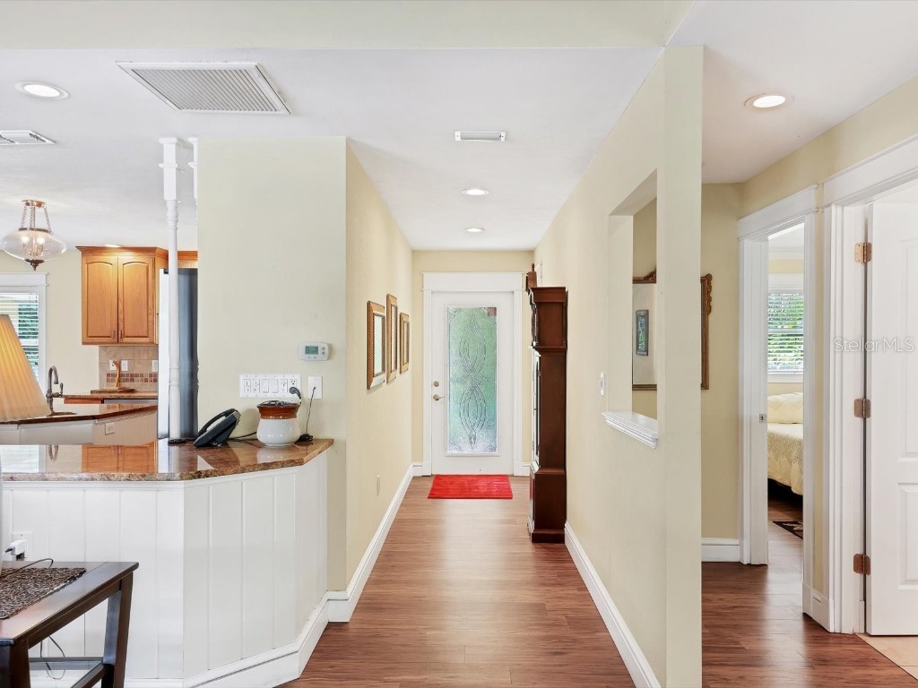 4708 Hidden River Road Sarasota FL 34240 A4671077 image4