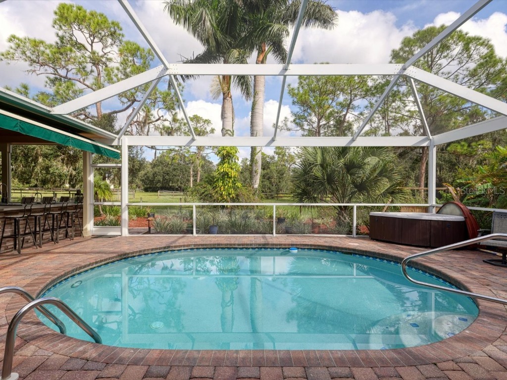 4708 Hidden River Road Sarasota FL 34240 A4671077 image40