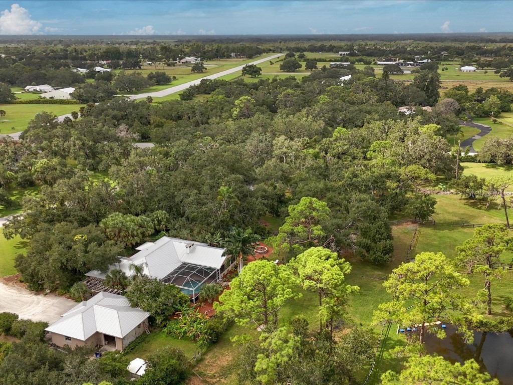 4708 Hidden River Road Sarasota FL 34240 A4671077 image60