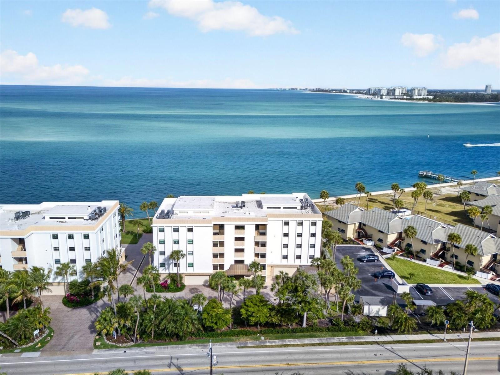 4708 Ocean Boulevard #E4 Sarasota FL 34242 - GULF OF MEXICO AND BIG PASS A4689440 image1