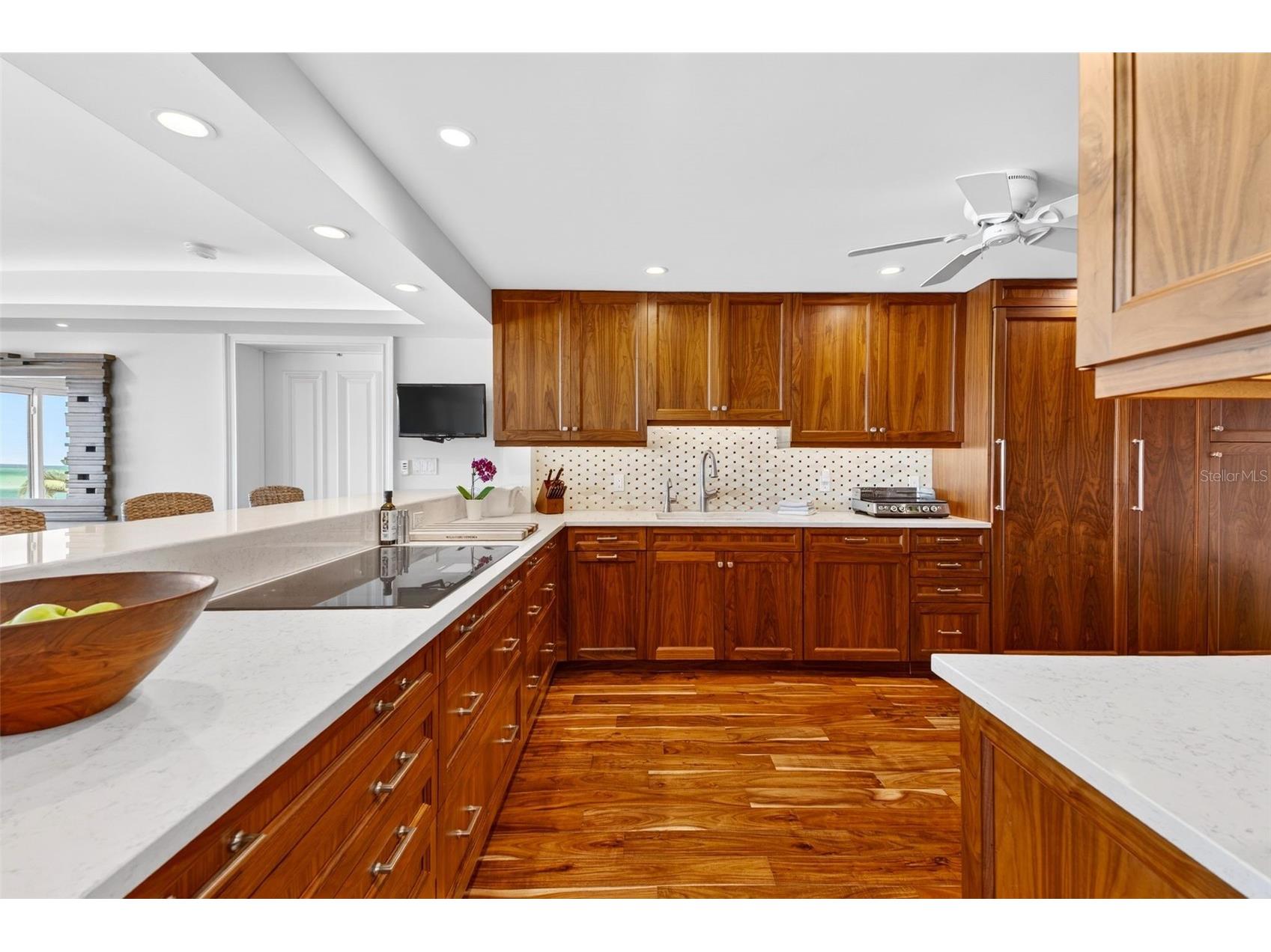4708 Ocean Boulevard #E4 Sarasota FL 34242 - GULF OF MEXICO AND BIG PASS A4689440 image13