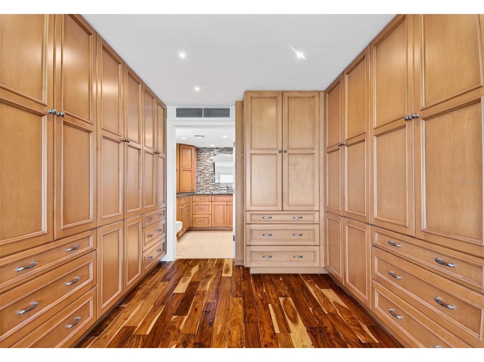 4708 Ocean Boulevard #E4 Sarasota FL 34242 - GULF OF MEXICO AND BIG PASS A4689440 image21