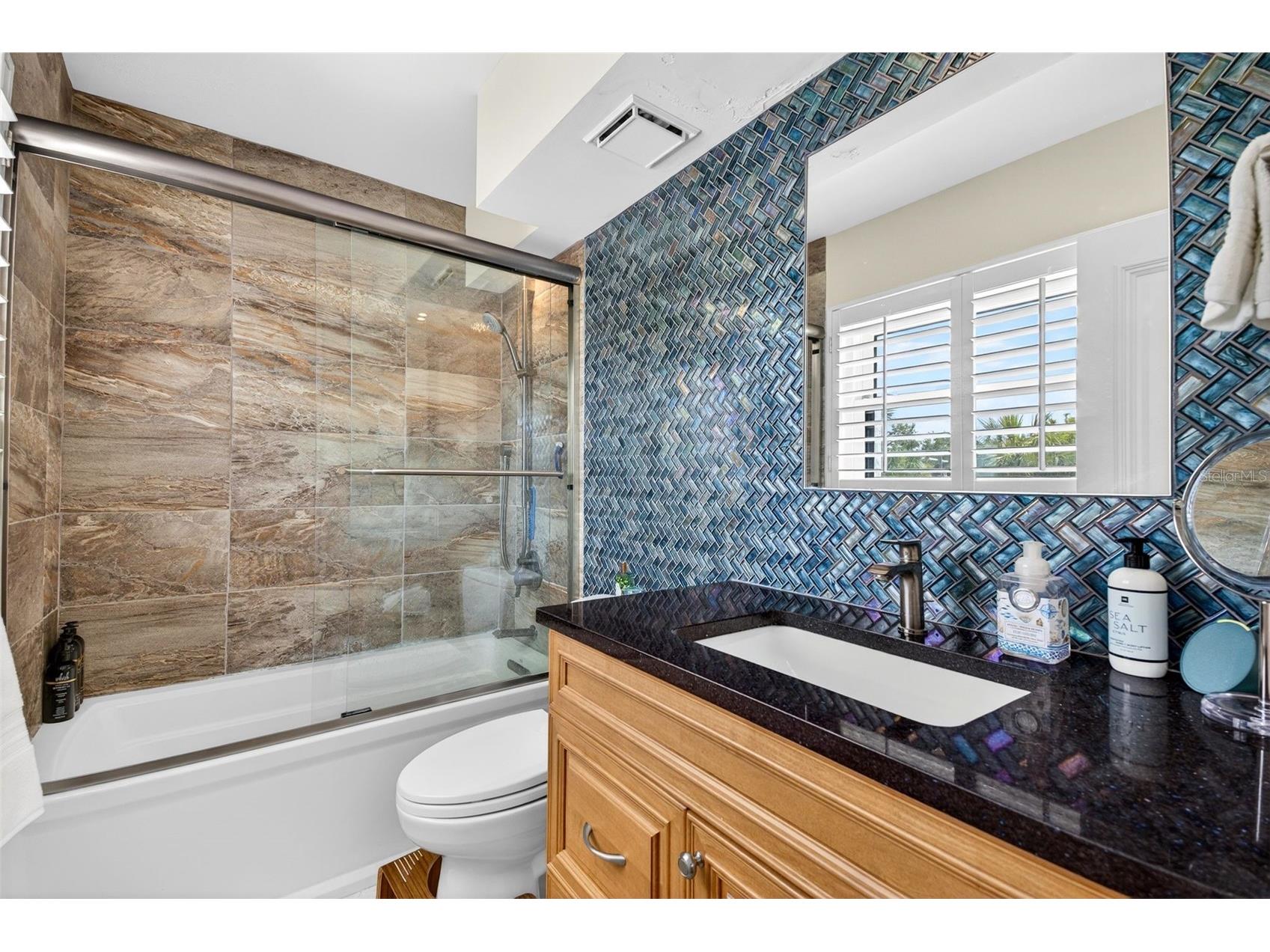 4708 Ocean Boulevard #E4 Sarasota FL 34242 - GULF OF MEXICO AND BIG PASS A4689440 image27