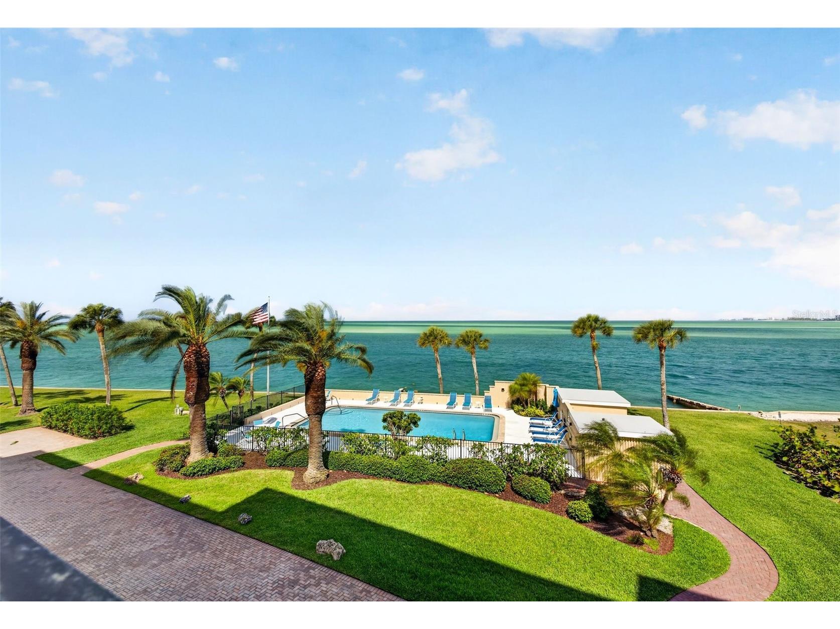 4708 Ocean Boulevard #E4 Sarasota FL 34242 - GULF OF MEXICO AND BIG PASS A4689440 image9