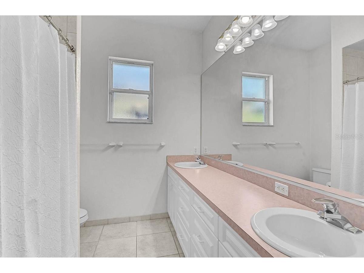 4708 Sweetmeadow Circle Sarasota FL 34238 A4679995 image24