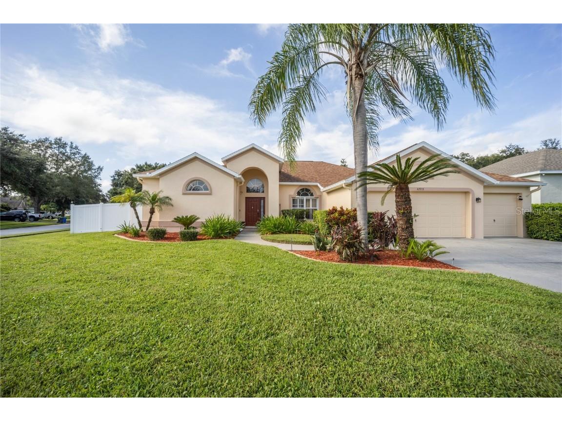 4709 Red Warbler Lane Valrico FL 33596 TB8343082 image1