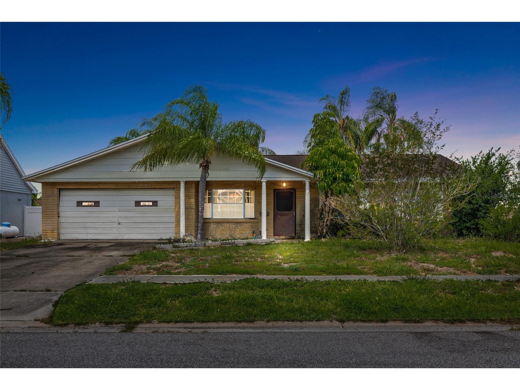 4709 Travertine Drive Tampa FL 33615 TB8526267 image2
