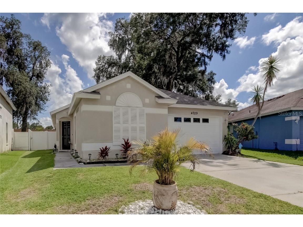 4709 White Bay Circle Wesley Chapel FL 33545 T3451196 image1