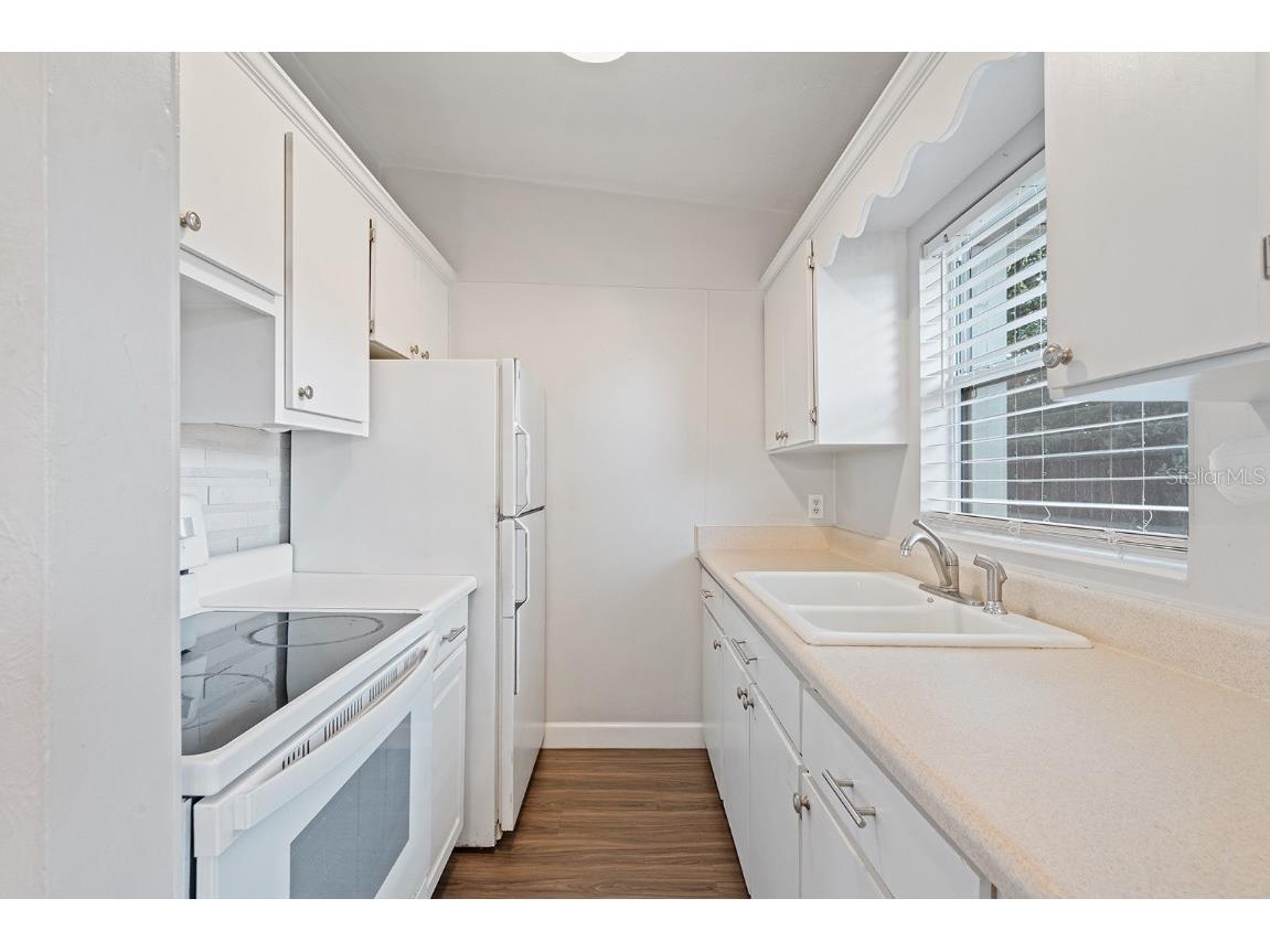 471 E 3rd Street Chuluota FL 32766 O6363524 image11