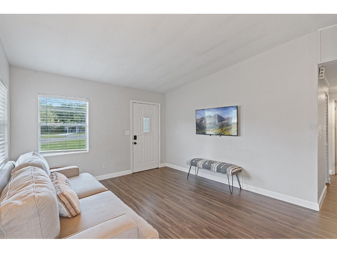 471 E 3rd Street Chuluota FL 32766 O6363524 image3