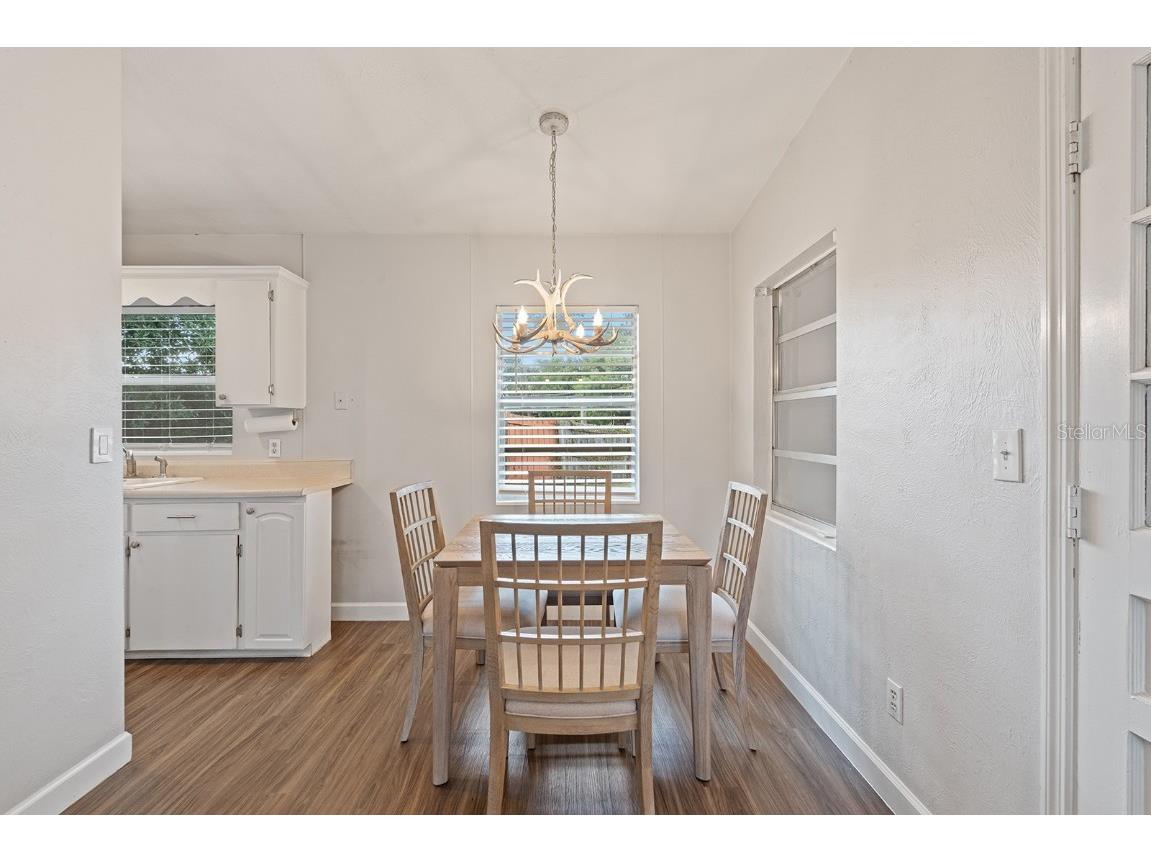 471 E 3rd Street Chuluota FL 32766 O6363524 image7