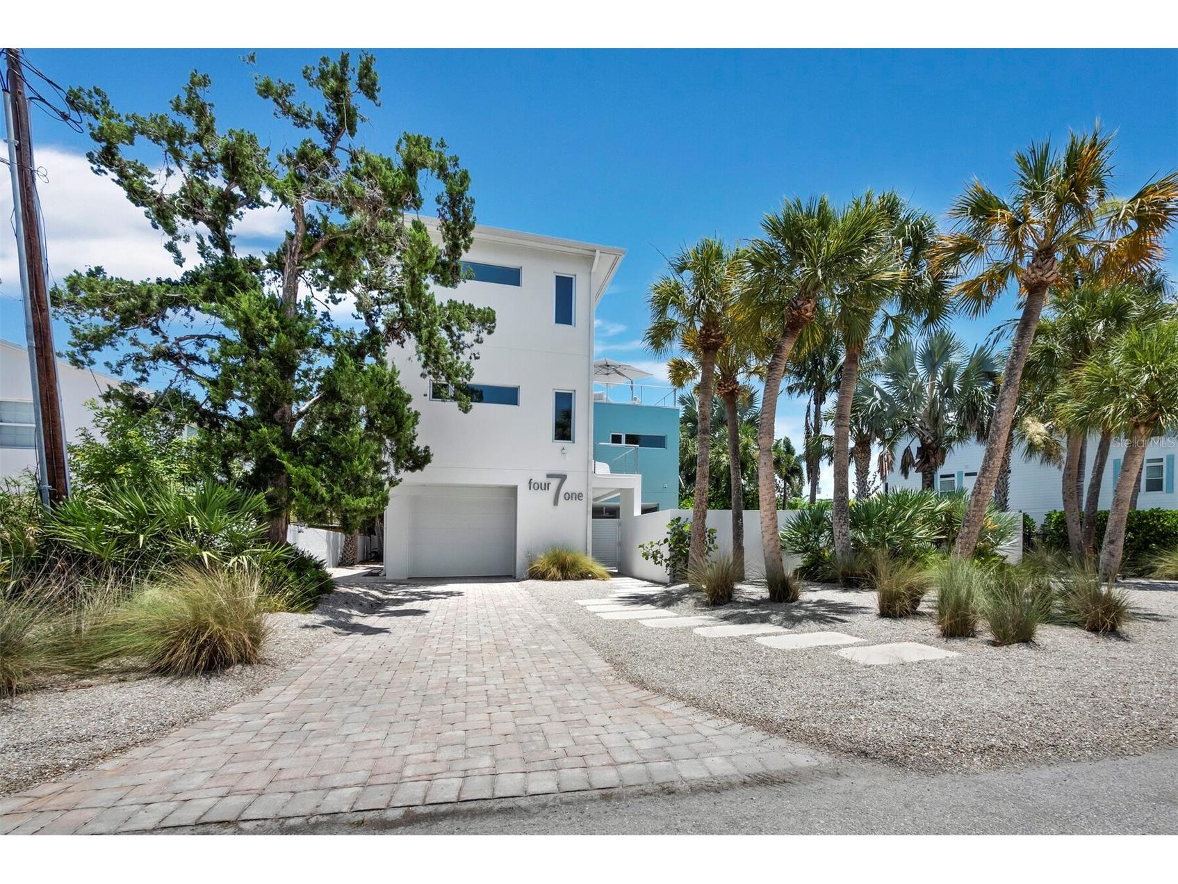 471 Island Circle Sarasota FL 34242 A4698115 image2