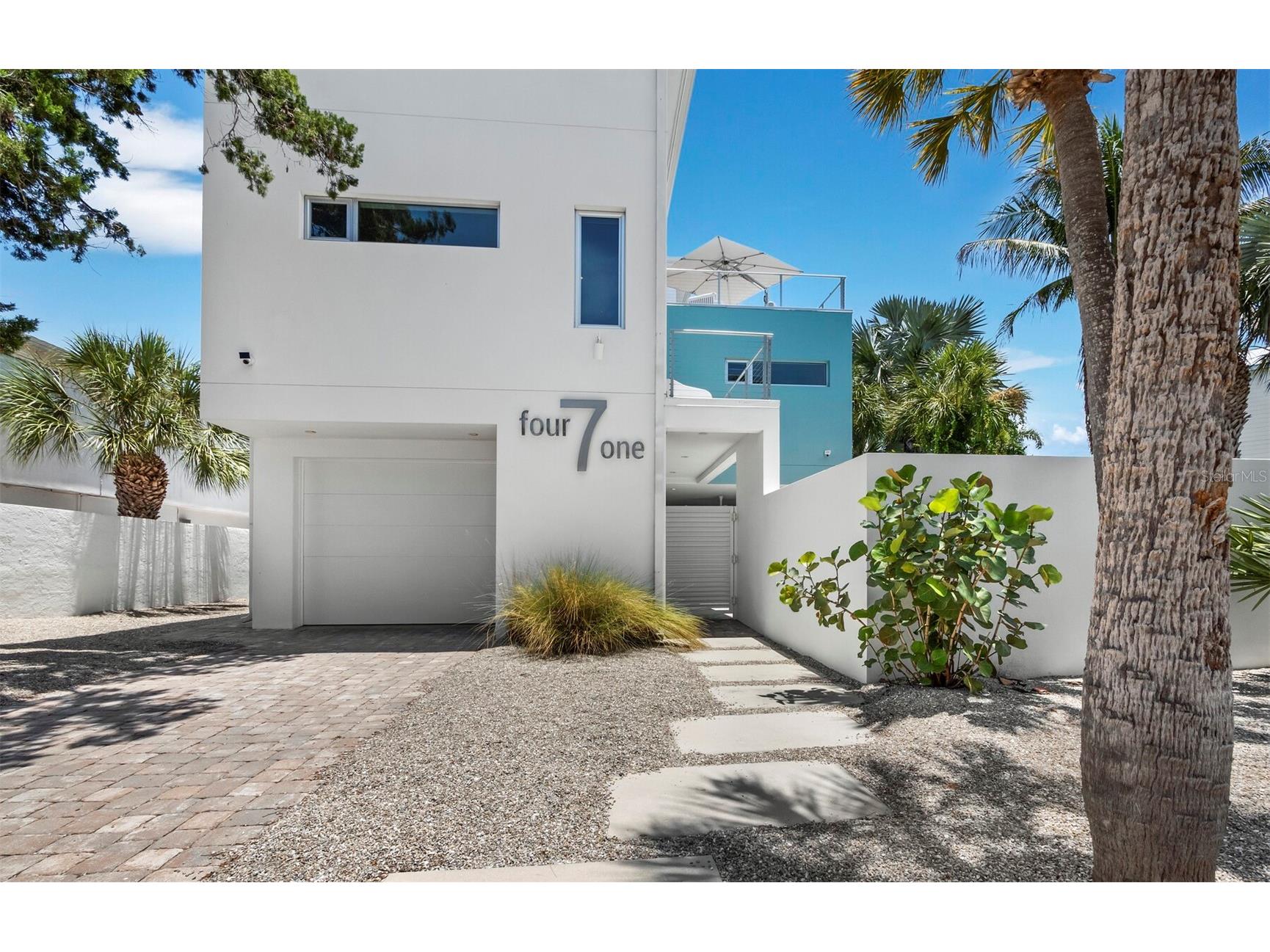 471 Island Circle Sarasota FL 34242 A4698115 image3