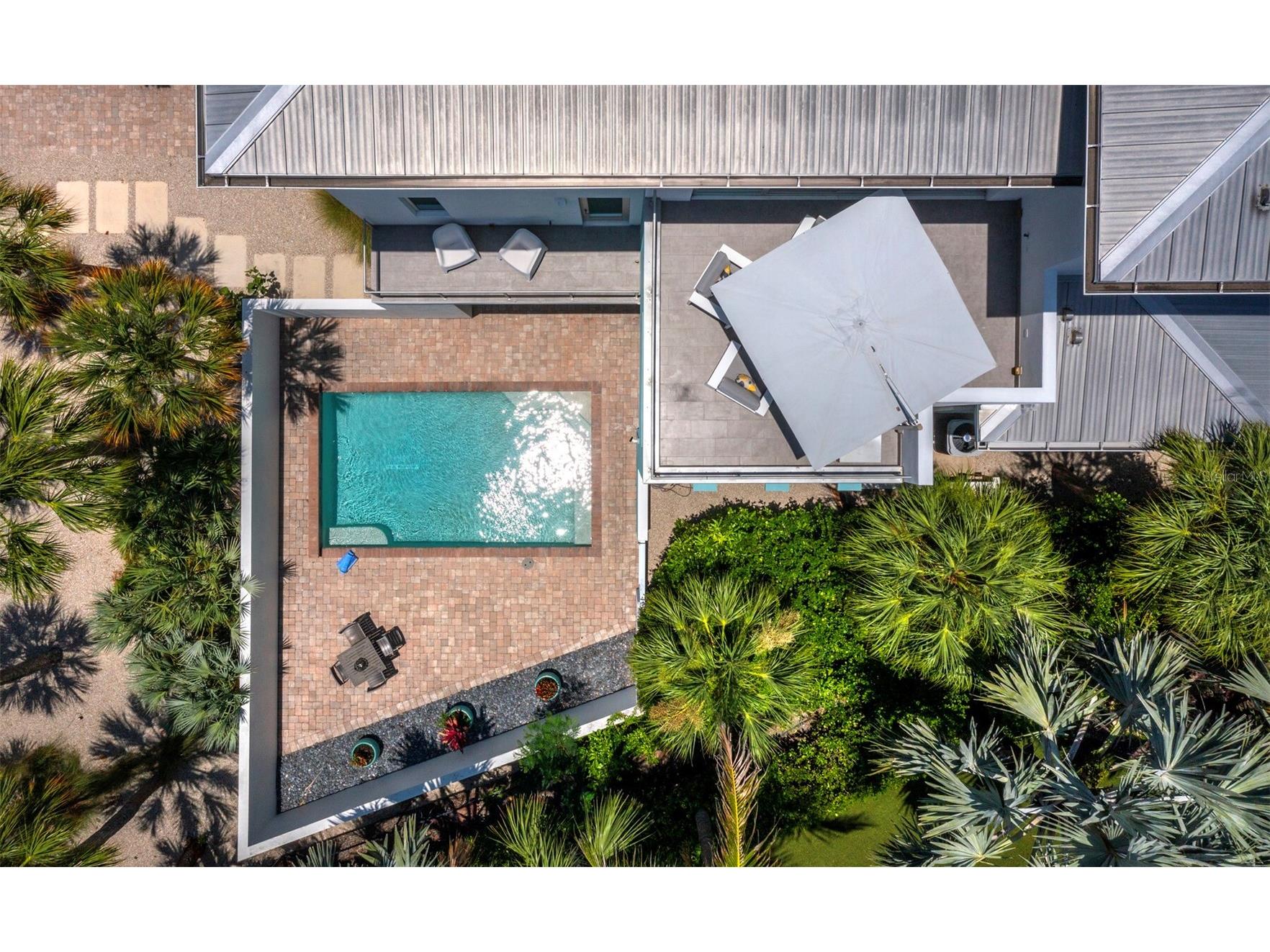 471 Island Circle Sarasota FL 34242 A4698115 image41