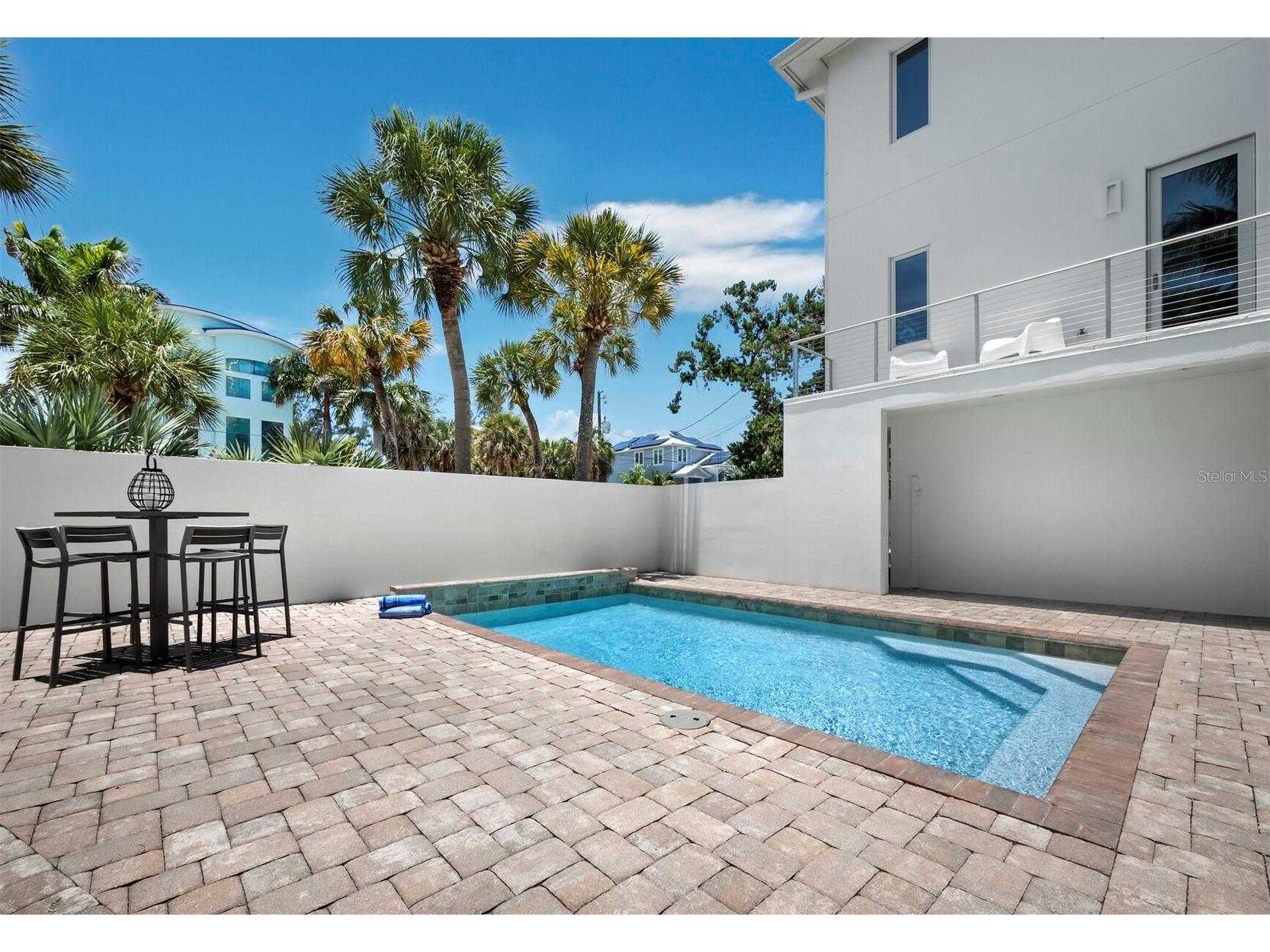 471 Island Circle Sarasota FL 34242 A4698115 image8