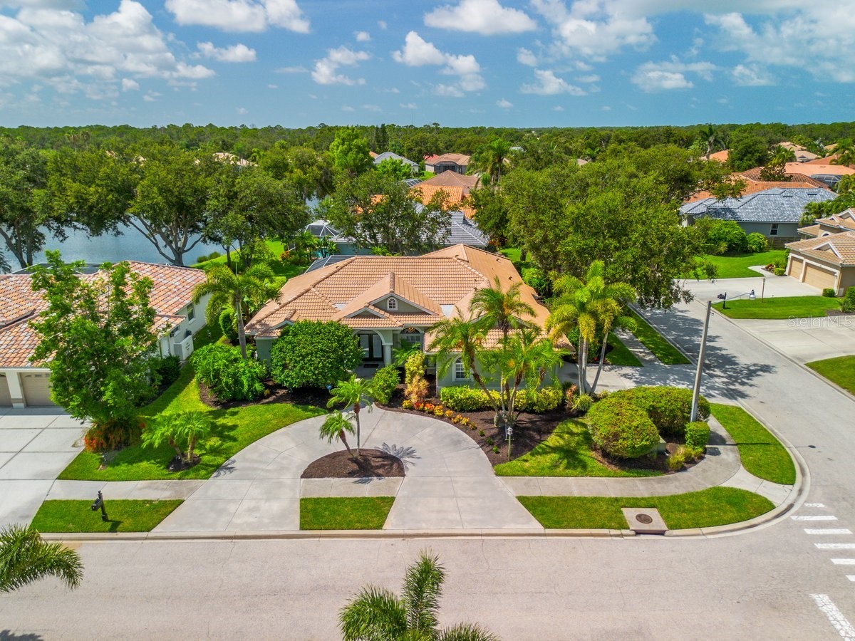 471 Park Trace Boulevard Osprey FL 34229 A4658368 image1