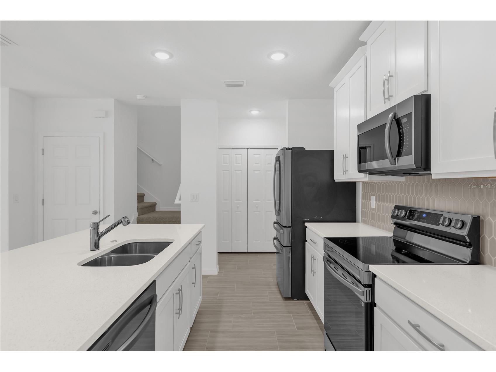 471 Thompson Village Avenue Apopka FL 32703 S5148958 image3