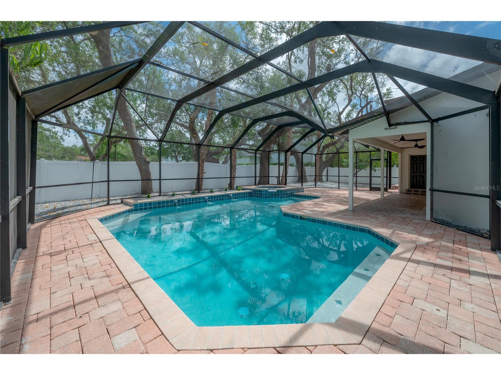 471 W Davis Boulevard Tampa FL 33606 TB8504805 image39