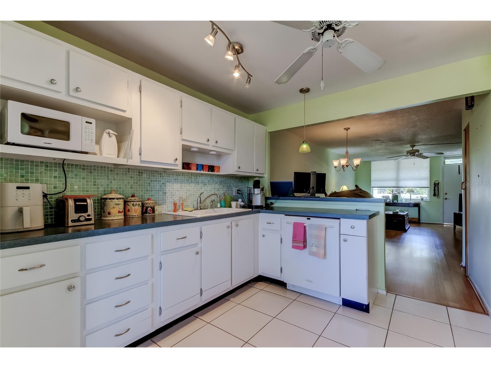 4710 Bay Street NE #204 Saint Petersburg FL 33703 TB8478358 image16