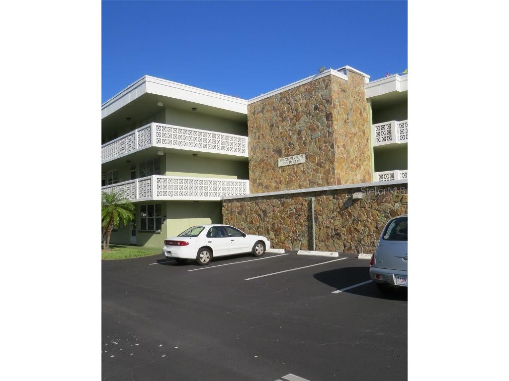 4710 Bay Street NE #302 Saint Petersburg FL 33703 U8155890 image1