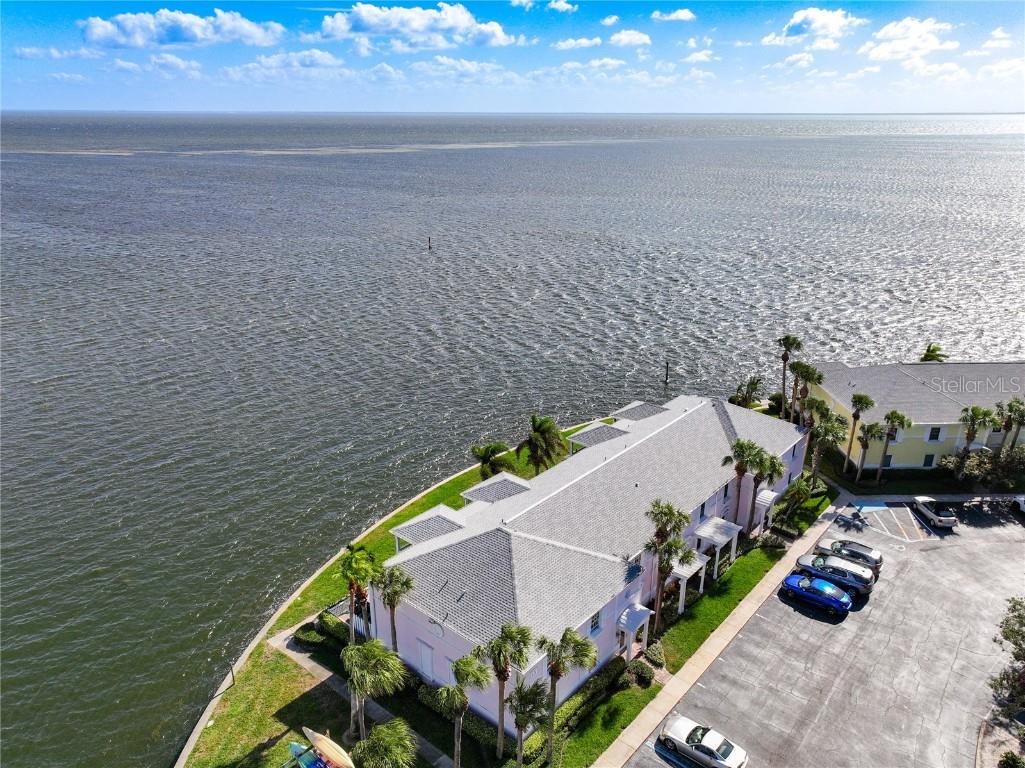 4710 Coquina Key Drive SE #D Saint Petersburg FL 33705 U8191182 image1
