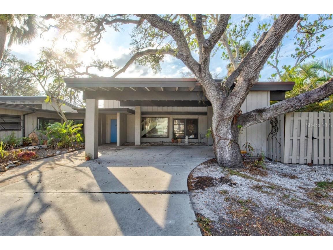 4710 Gleason Avenue Sarasota FL 34242 A4640820 image1