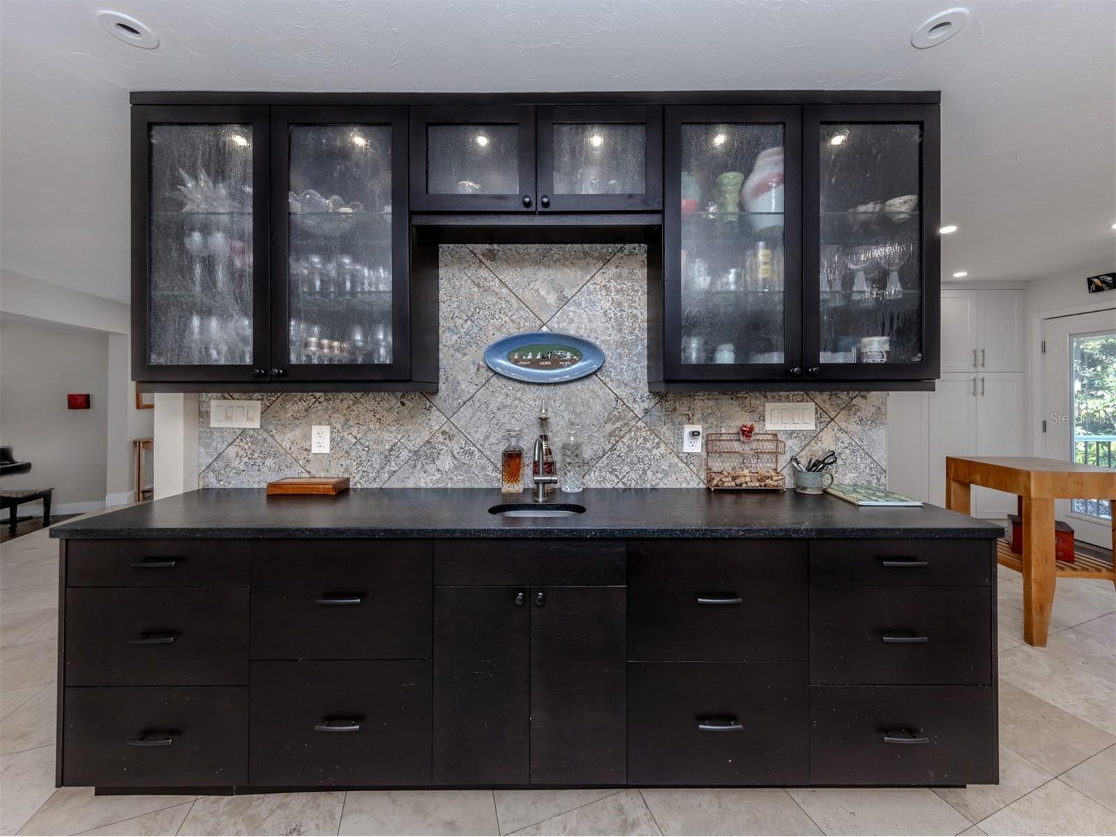 4710 Hidden Forest Lane Sarasota FL 34235 A4684063 image11