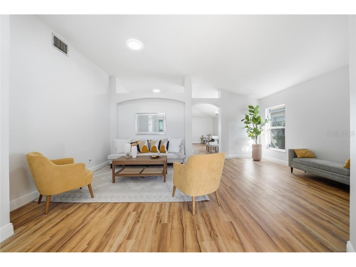 4710 Little Denise Court Valrico FL 33594 TB8445292 image8