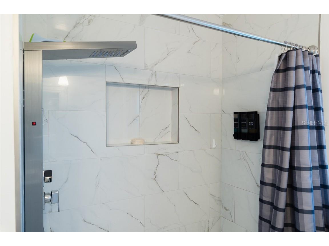 4710 Shale Place Tampa FL 33615 TB8449374 image16