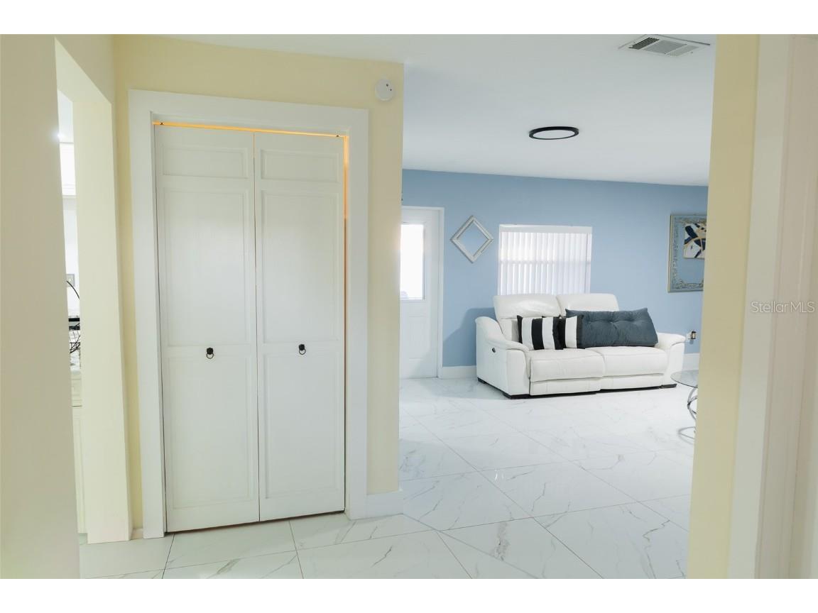 4710 Shale Place Tampa FL 33615 TB8449374 image6