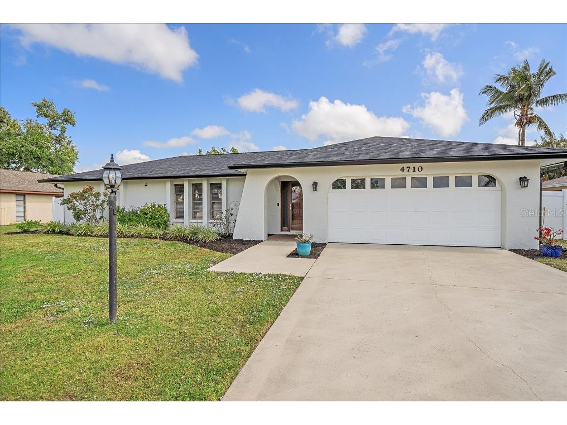 4710 Thomas Hoby Place Sarasota FL 34241 A4647318 image1