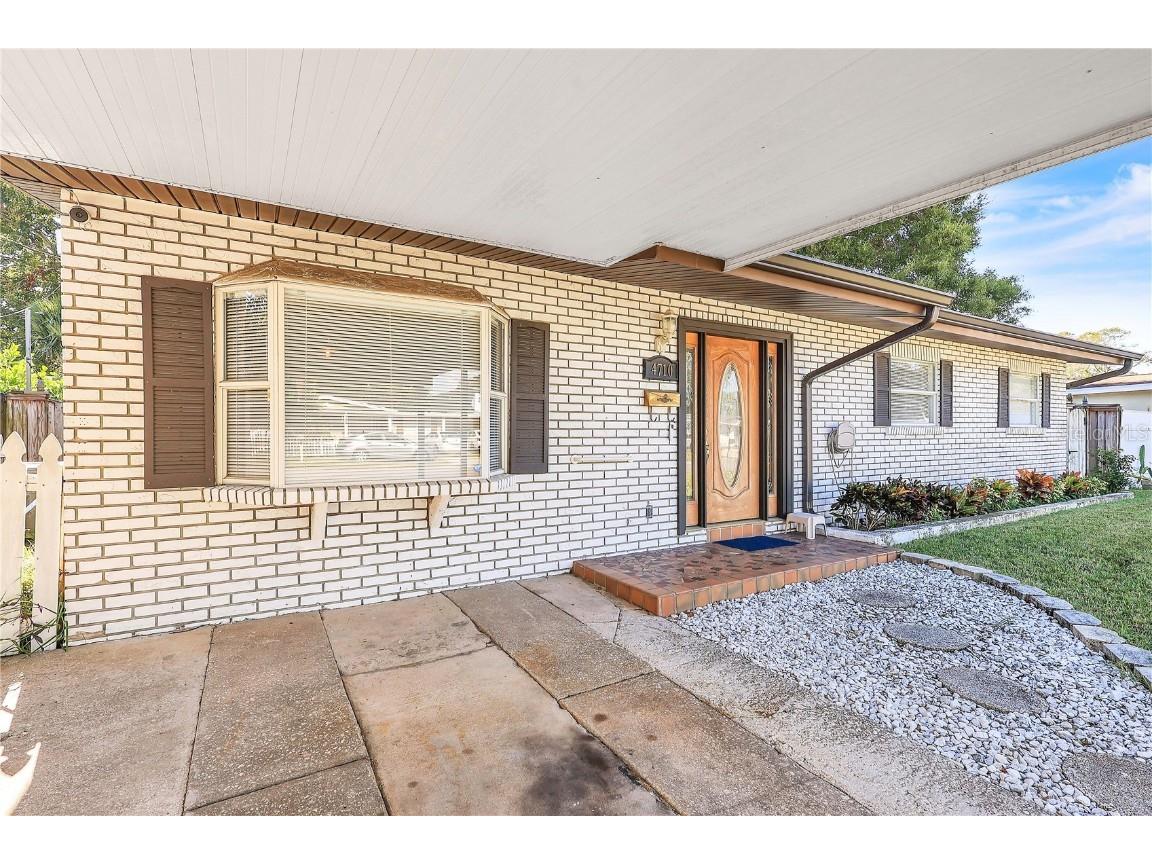 4710 W Oklahoma Avenue Tampa FL 33616 U8221665 image1