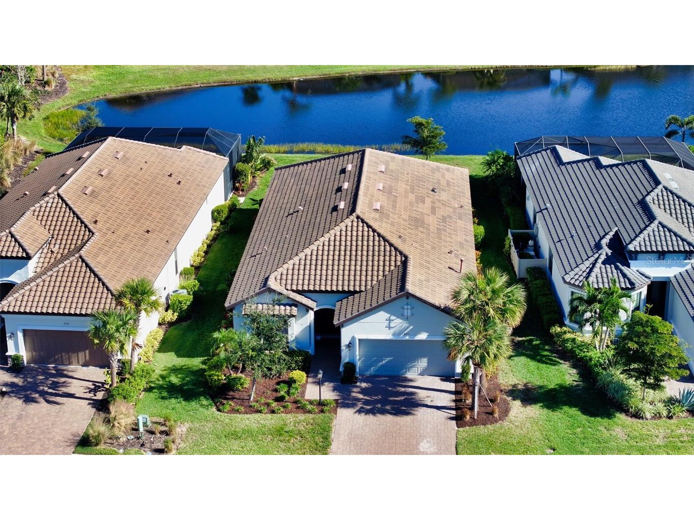 4711 Arpino Court Lakewood Ranch FL 34211 - ESPLANADE POND A4630711 image1
