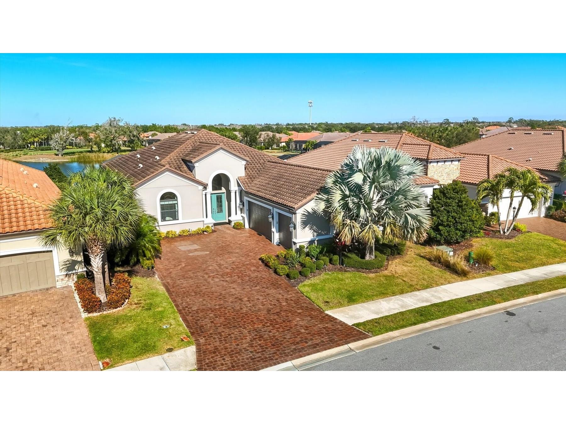 4711 Benito Court Bradenton FL 34211 A4680899 image1