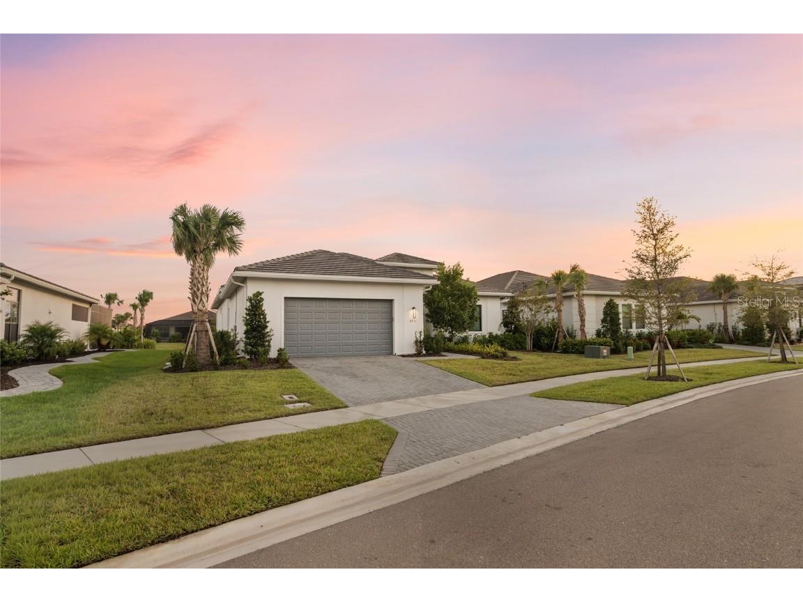 4711 Cedron Court Sarasota FL 34240 A4646513 image2
